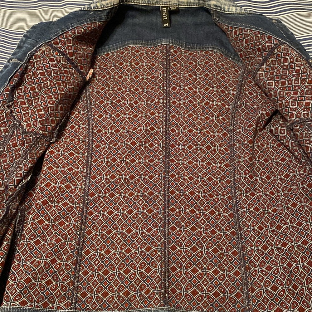 Jean Jacket - Picture 6 of 8